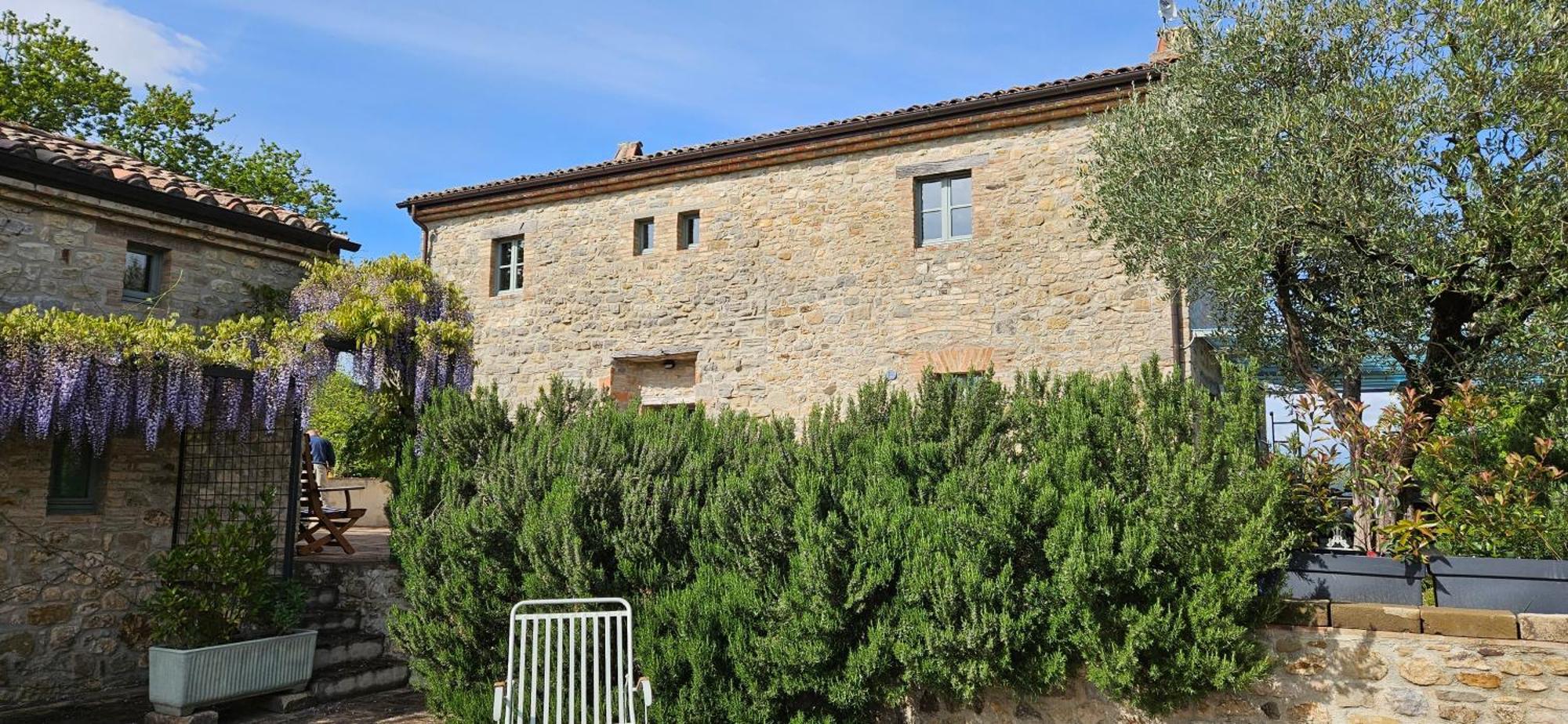 Borgo Cardaneto Bed & Breakfast Montone  Exterior photo